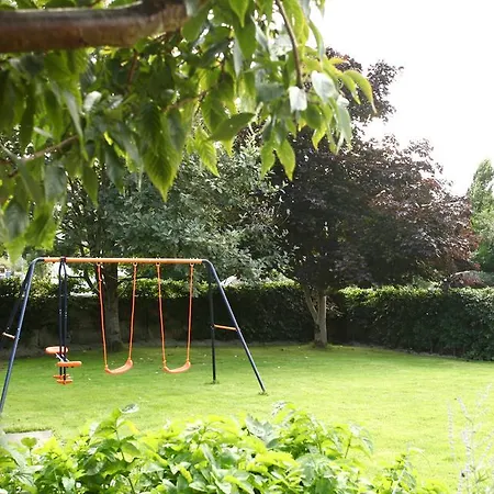 ベッド・アンド・ブレックファスト Adare House ウェストポート