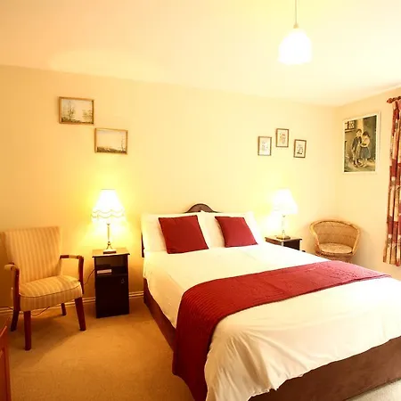 ベッド・アンド・ブレックファスト Adare House