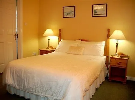 B&B Adare House