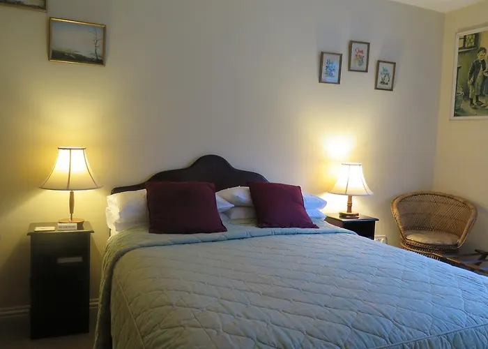 Bed & Breakfast Adare House