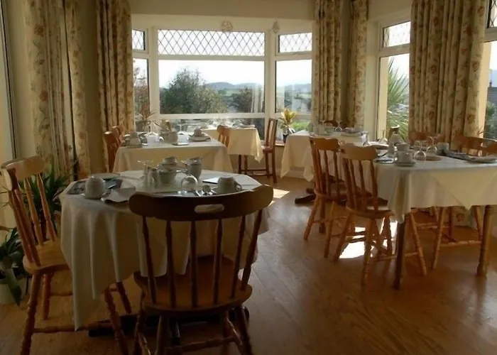 Adare House ウェストポート