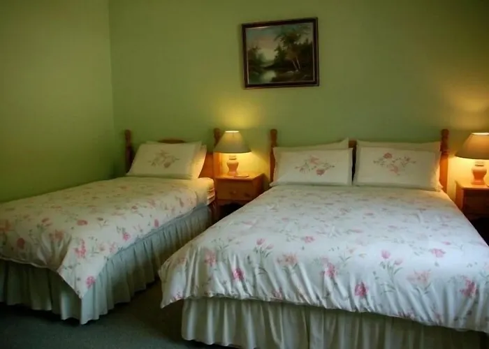 Adare House ウェストポート
